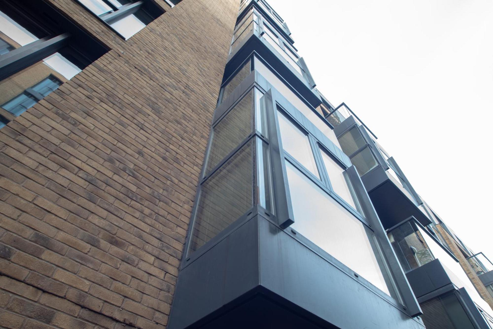 Spacious 1 Bed Apartment With Workspace, Coffee & Free Secure Parking Бирмингем Экстерьер фото